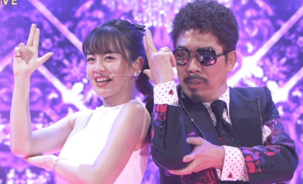 鈴木雅之と伊原六花