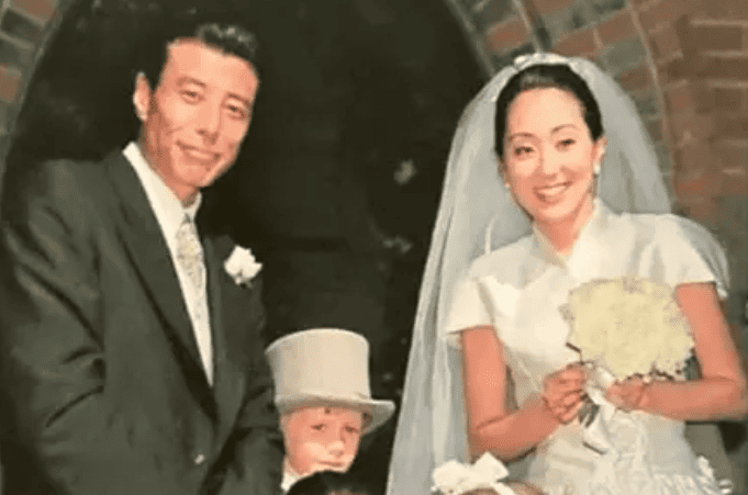 舘ひろしと足立幸子